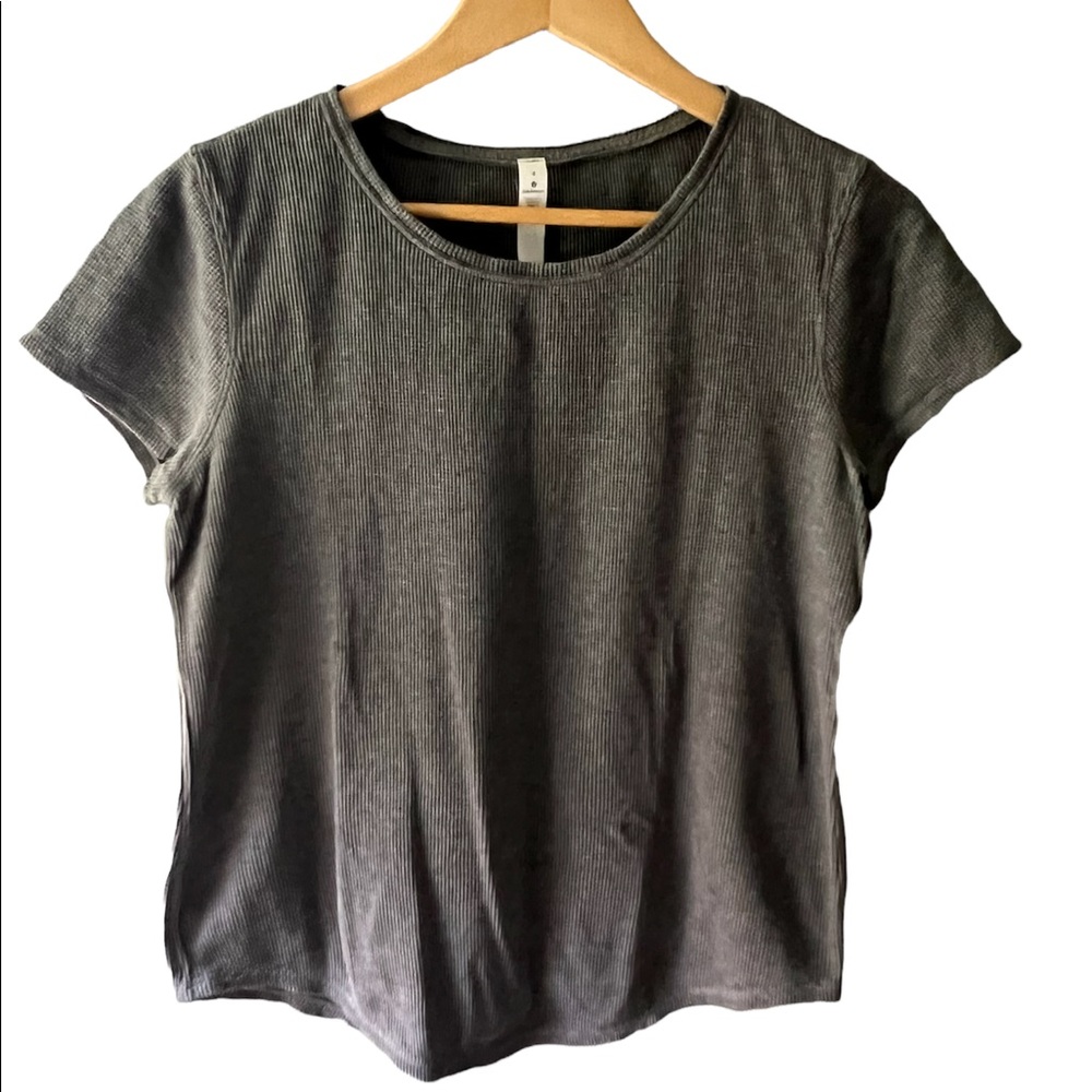 Lululemon Ribbed Crew Short Sleeve Shirt